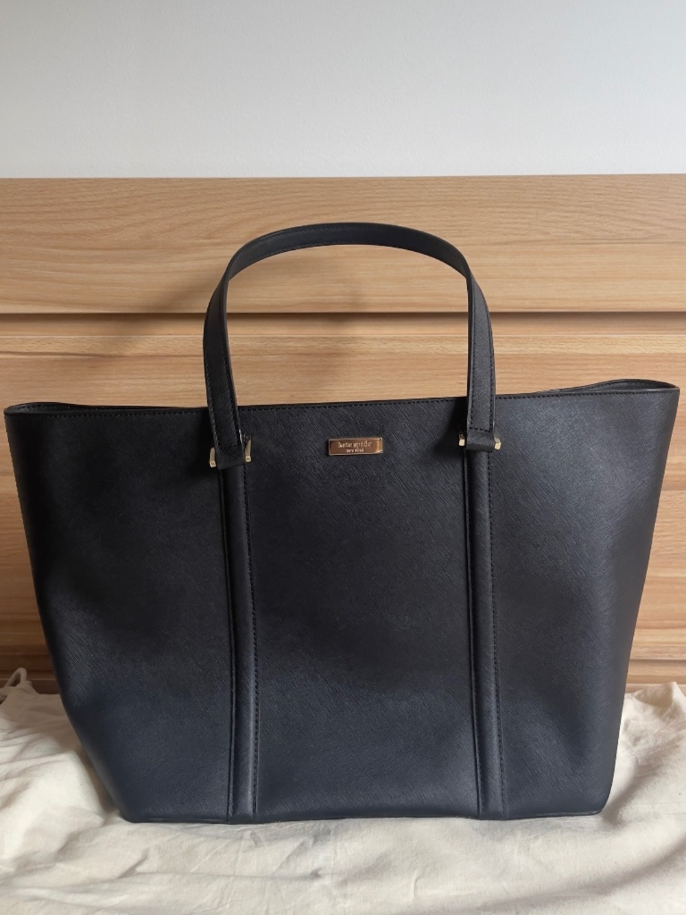Black Kate Spade New York Tote Bag Saffiano Leather Collection Brand New